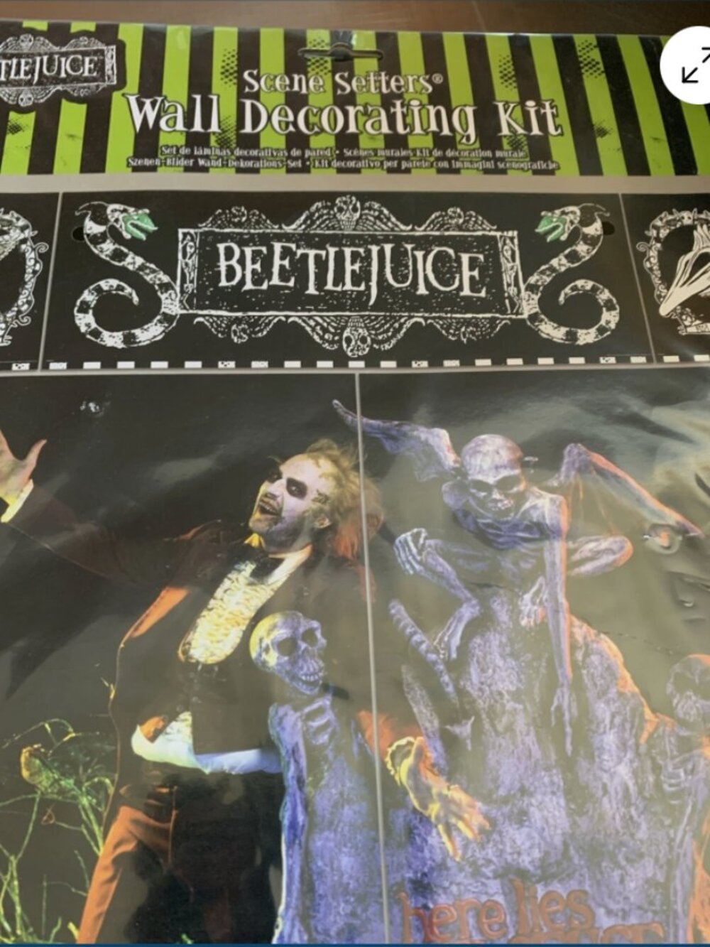 BEETLEJUICE Scene Setter Halloween Wall Decoration Kit